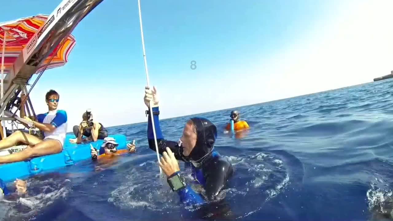 篮球运动员营救